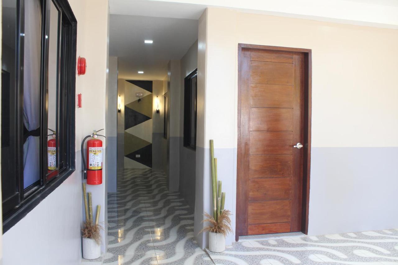 Ninie'S Place Puerto Princesa Екстер'єр фото