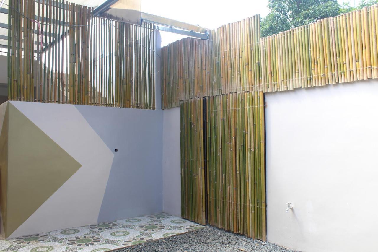 Ninie'S Place Puerto Princesa Екстер'єр фото