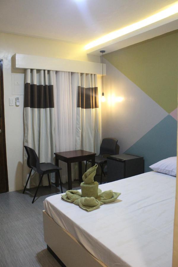 Ninie'S Place Puerto Princesa Екстер'єр фото