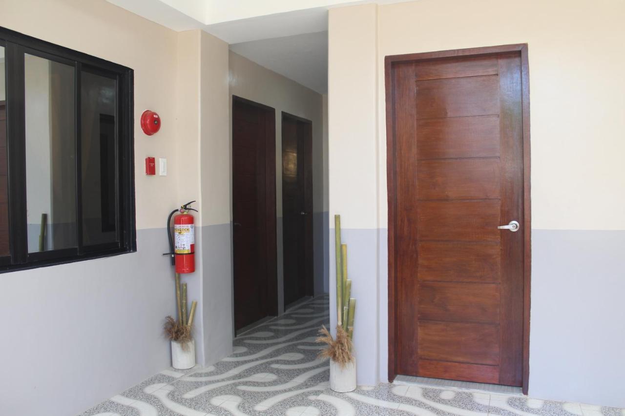 Ninie'S Place Puerto Princesa Екстер'єр фото