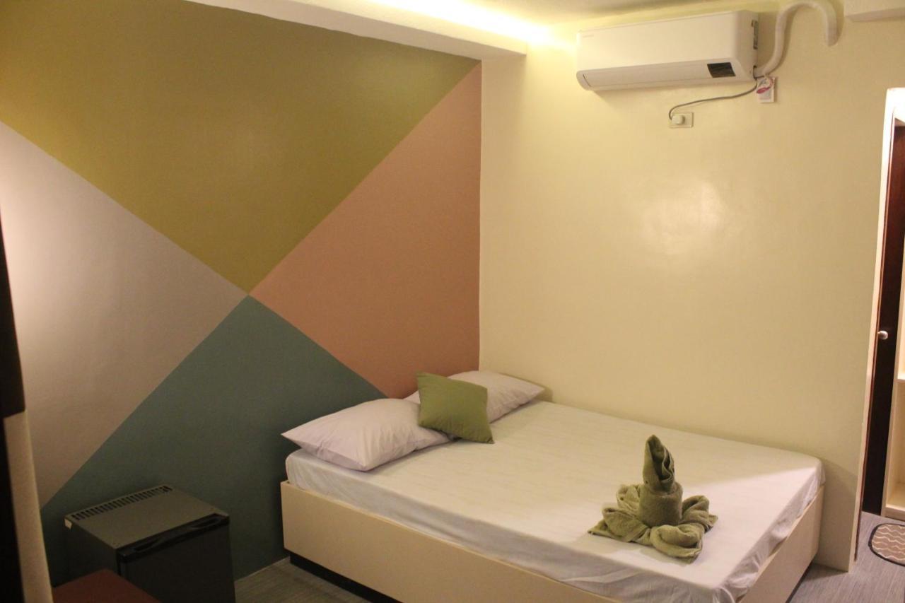 Ninie'S Place Puerto Princesa Екстер'єр фото