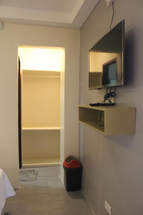 Ninie'S Place Puerto Princesa Екстер'єр фото