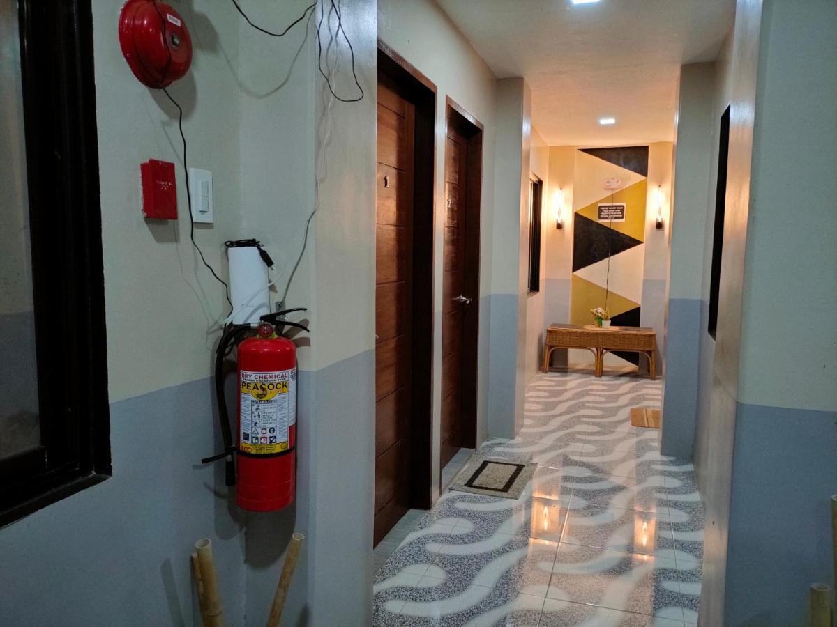 Ninie'S Place Puerto Princesa Екстер'єр фото