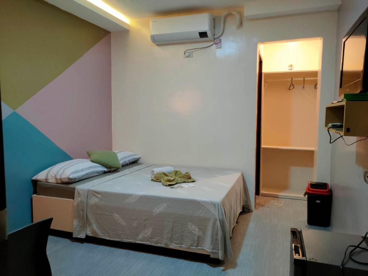 Ninie'S Place Puerto Princesa Екстер'єр фото
